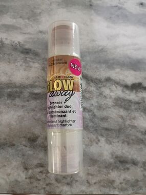 Hard Candy Bronzer & Highlighter Duo - Peach, Gold